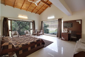 Ropa de cama de alta calidad y minibar