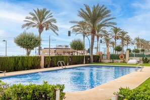 Outdoor pool - APARTMENT 1 LINE PLAYA SAN JUAN ALICANTE (campello alicante)