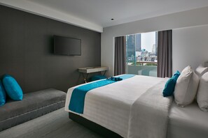 Executive Corner room, 1 King Bed or 2 Twin Beds | Vista desde la habitación