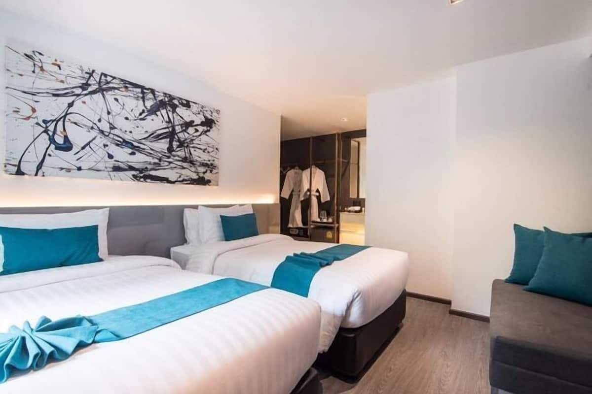 Cofres nos quartos, escrivaninha, Wi-Fi de cortesia, roupa de cama