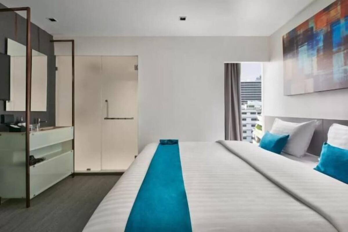 Cofres nos quartos, escrivaninha, Wi-Fi de cortesia, roupa de cama