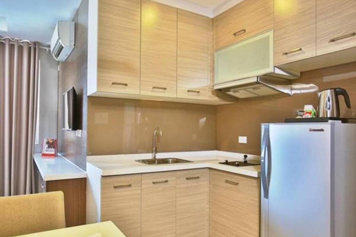 Eget kjøkken | Kjøleskap, kokeplater og kaffetrakter/tekoker