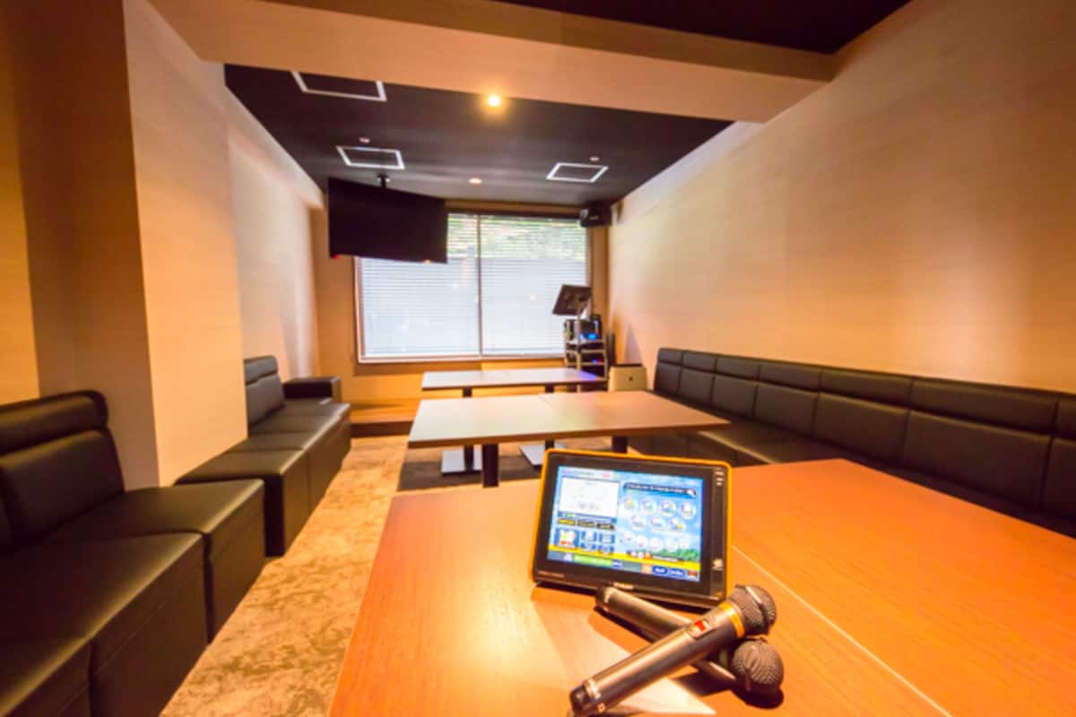 karaoke room