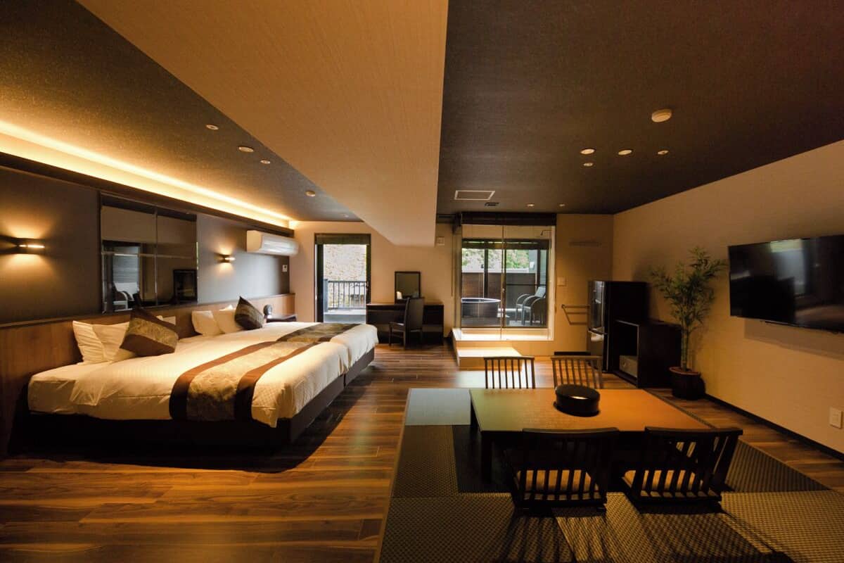 1 bedroom, premium bedding, down duvets, in-room safe