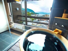 Bañera y ducha independientes, bañera con aguas termales