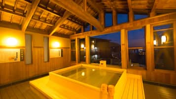 室內 SPA 浴池