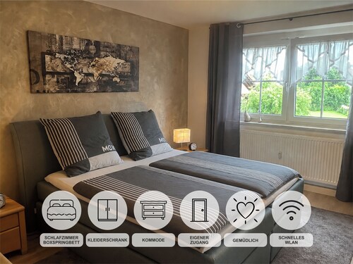 Modern furnished, 80 m² 3-room apartment with south / west-facing balcony
