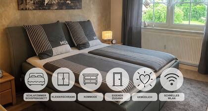 Modern furnished, 80 m² 3-room apartment with south / west-facing balcony