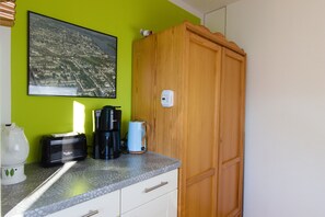 Interior - Troisdorf between Cologne and Bonn, central, quiet (Troisdorf)