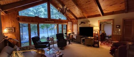 TV, fireplace, DVD player