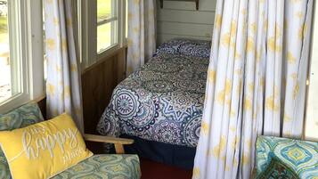 1 chambre, fer et planche à repasser, Wi-Fi, literie fournie