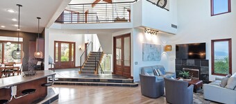 Mountain & Lake View’s at the Pinnacle Retreat - Best Snow on Earth!  Ski Utah!