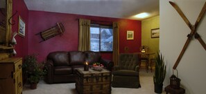 テレビ、DVD プレーヤー