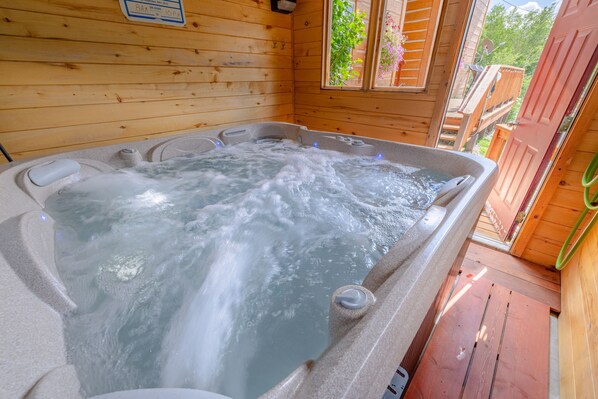 Baignoire à remous intérieure