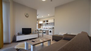 Flat-screen TV - New Suites (Istanbul)
