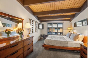 3 Schlafzimmer, Schreibtisch, kostenloses WLAN, Bettwäsche