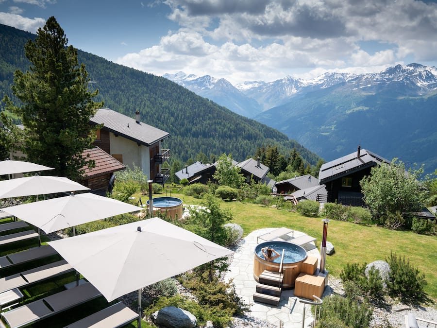 Turkish bath, body treatments, hot stone massages, deep-tissue massages