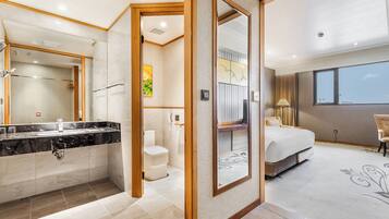Superior Double Room | Down comforters, desk, laptop workspace, soundproofing