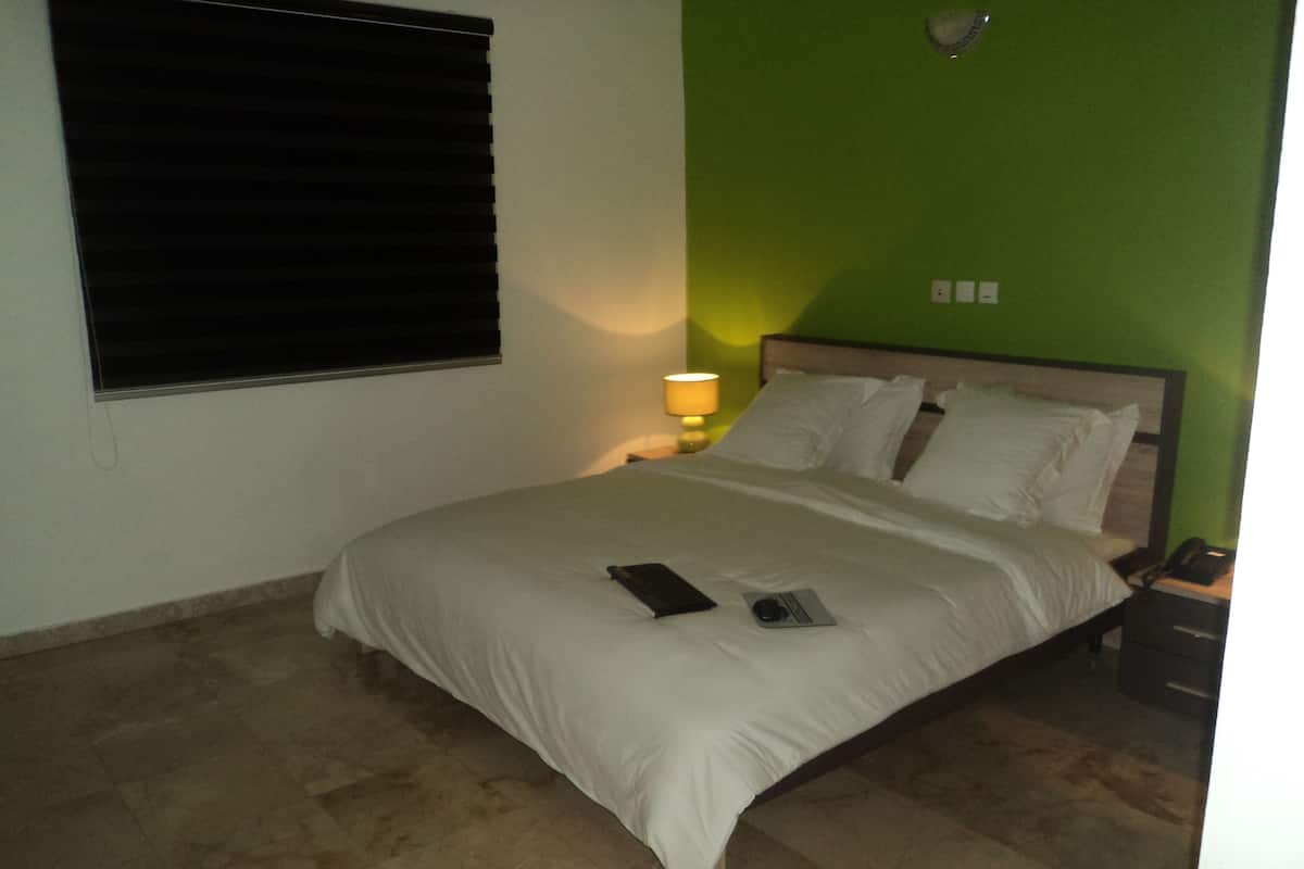 Basic Room (Athena) | Premium bedding, minibar, individually decorated, individually furnished