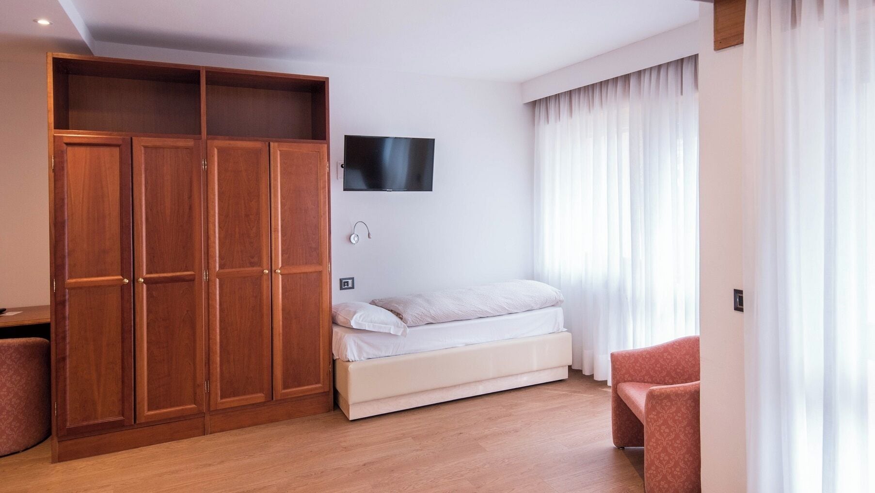 Superior Quadruple Room | Down comforters, in-room safe, desk, soundproofing