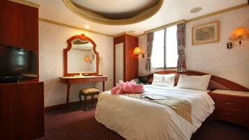 Economy Double Room, 1 Double Bed | Desk, blackout curtains, free WiFi