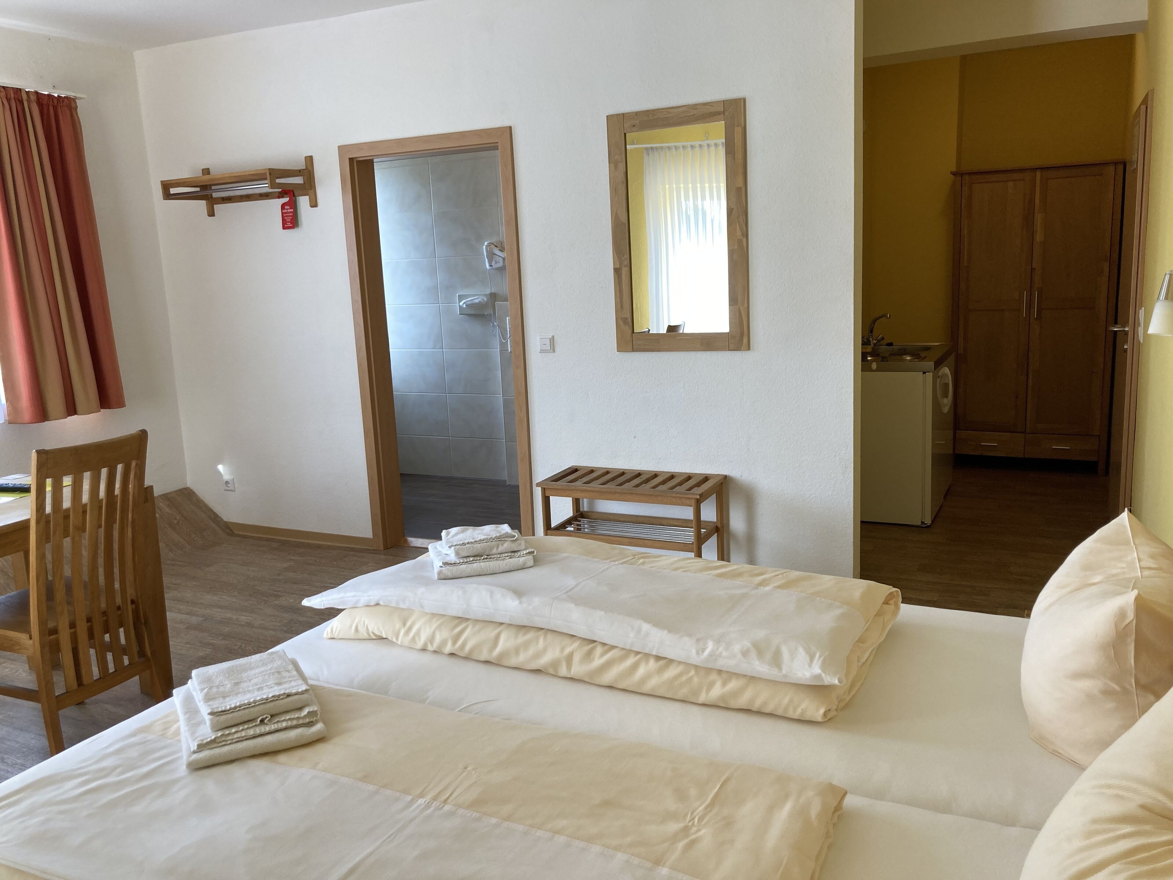 studio, 1 double bed | private kitchen