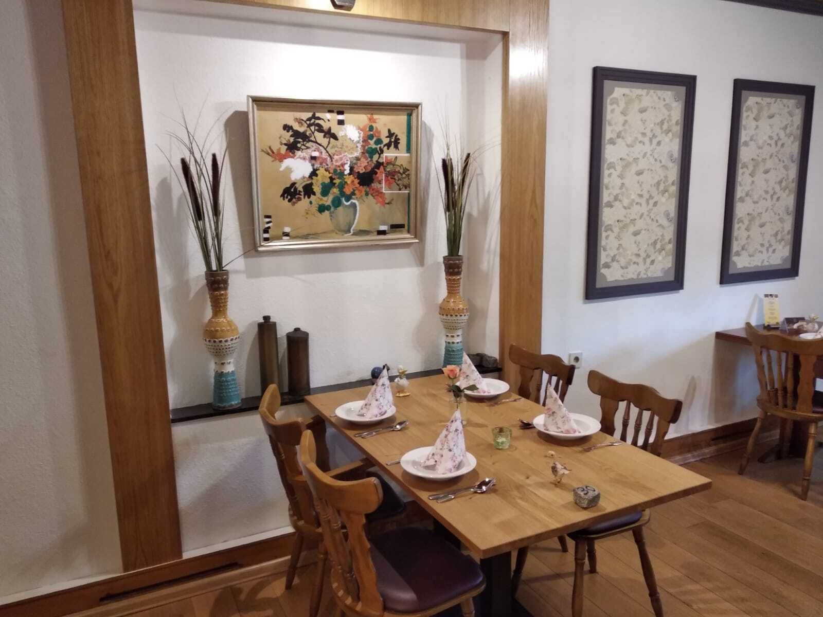 dinner served, local and international cuisine, al fresco dining