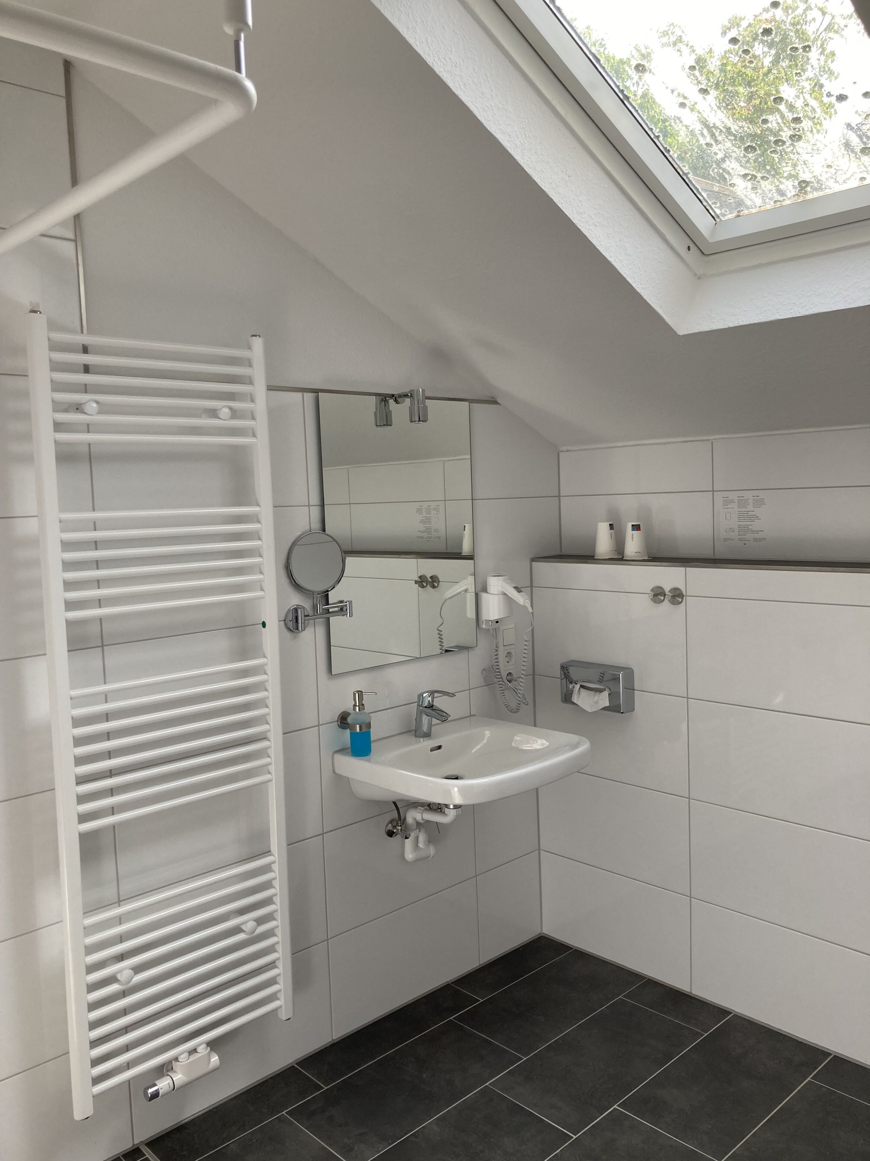 premium room | bathroom | shower, towels