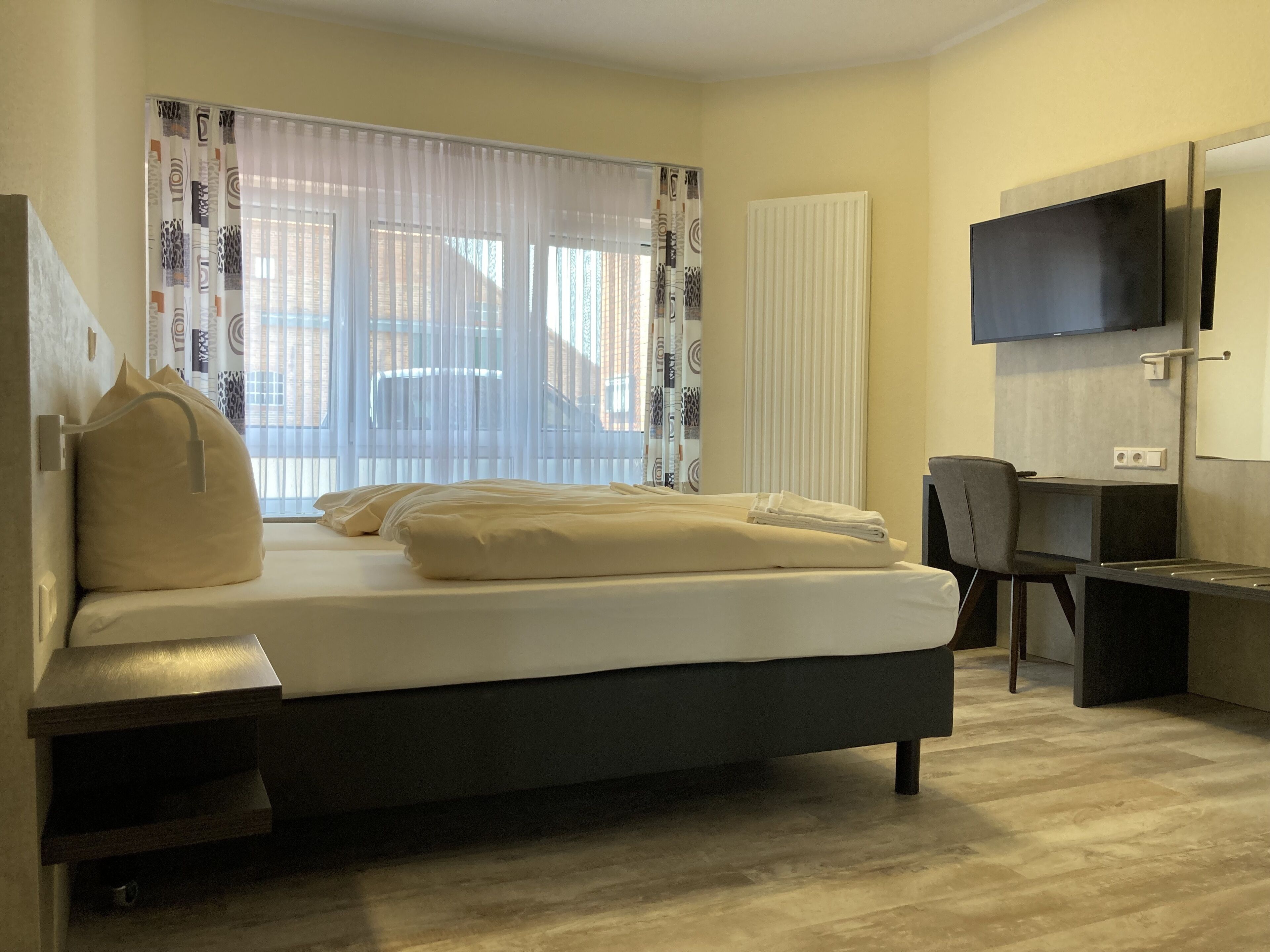 premium room | hypo-allergenic bedding, desk, cots/infant beds, free wifi