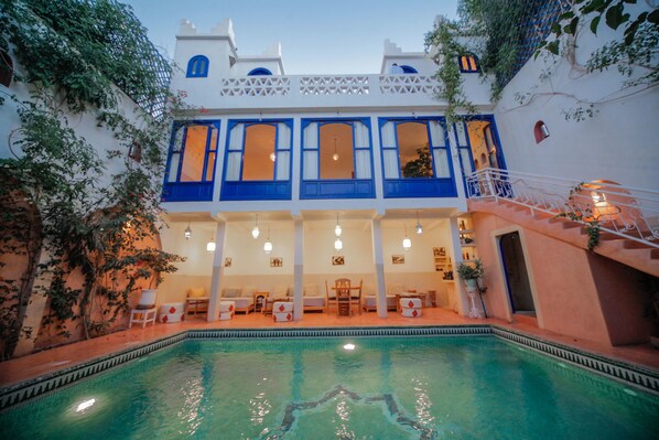 Indoor pool, outdoor pool