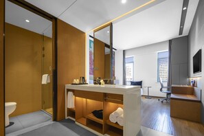 Deluxe Double Room | Premium bedding, in-room safe, desk, blackout drapes - MiniMax Hotel Shanghai Songjiang (Shanghai)