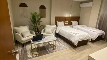 1 bedroom, minibar, in-room safe, blackout curtains