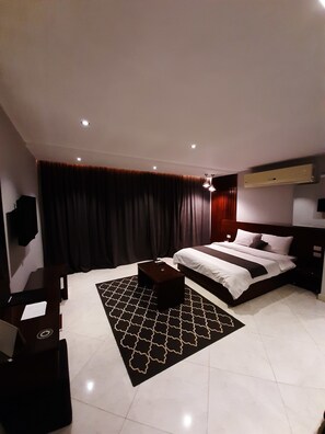 精選開放式客房, 1 張加大雙人床, 吸煙房, 簡易廚房 | 客房景觀