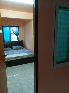 2 bedrooms, individually decorated, individually furnished - Karma Home Hostel (Phitsanulok)