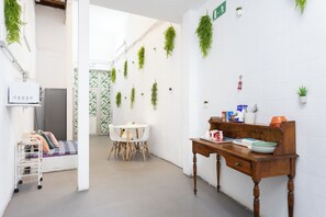Interior - Pensión Casablanca (Santa Cruz de Tenerife)