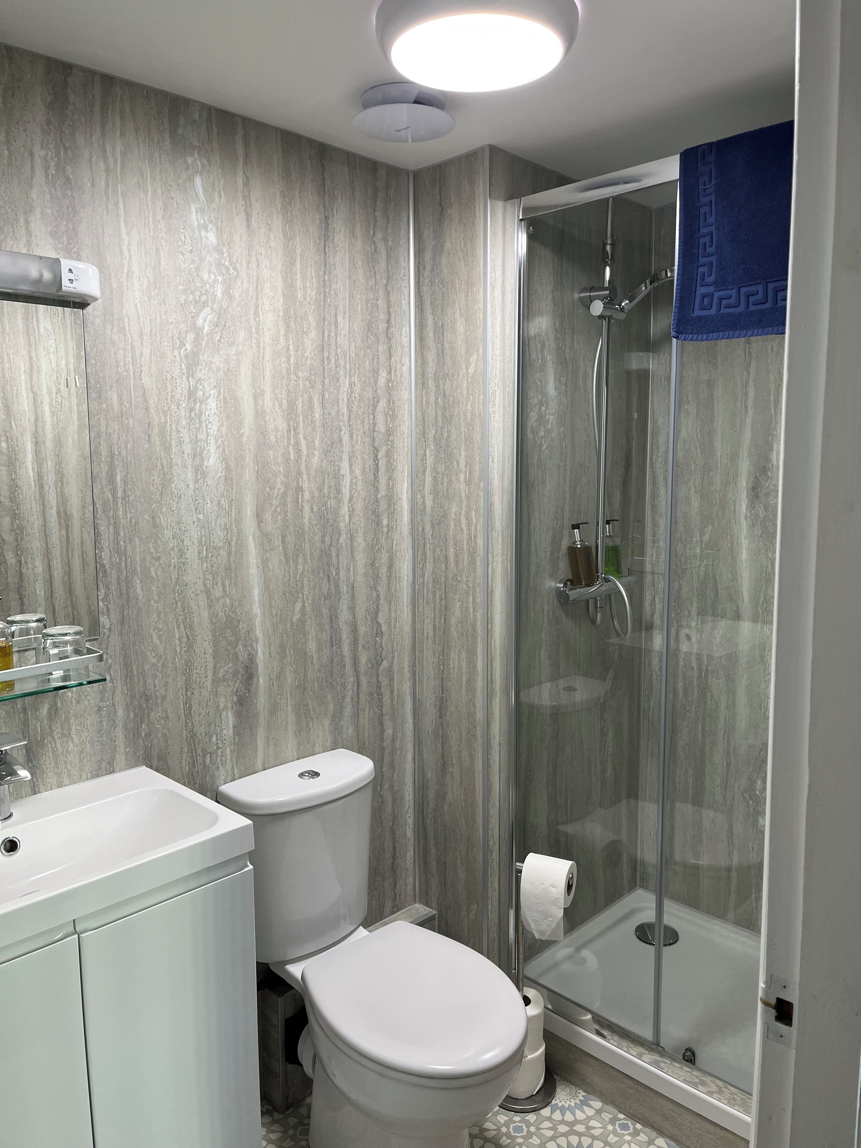 Double Room (Cosy Room 1) | Pillowtop beds, individually decorated, individually furnished