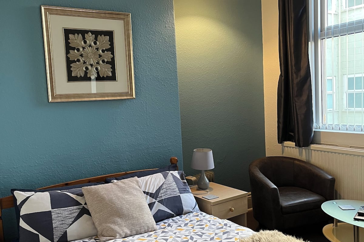 Colchones con pillow-top, decoración personalizada y muebles diferentes
