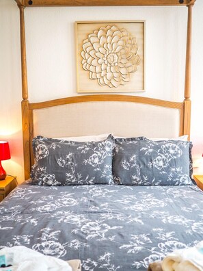 Double Room (Room 2) | Pillowtop beds, individually decorated, individually furnished