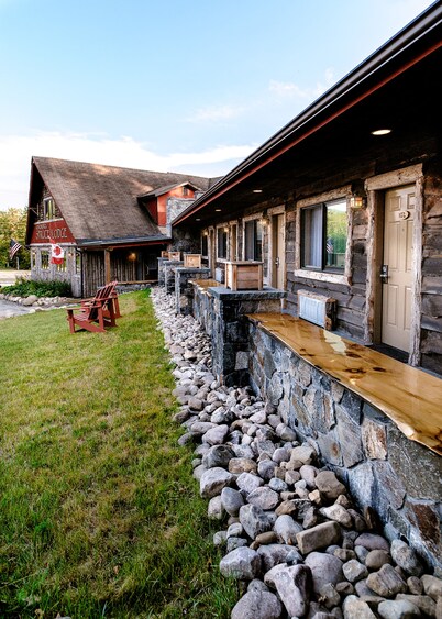 Adirondack Spruce Lodge