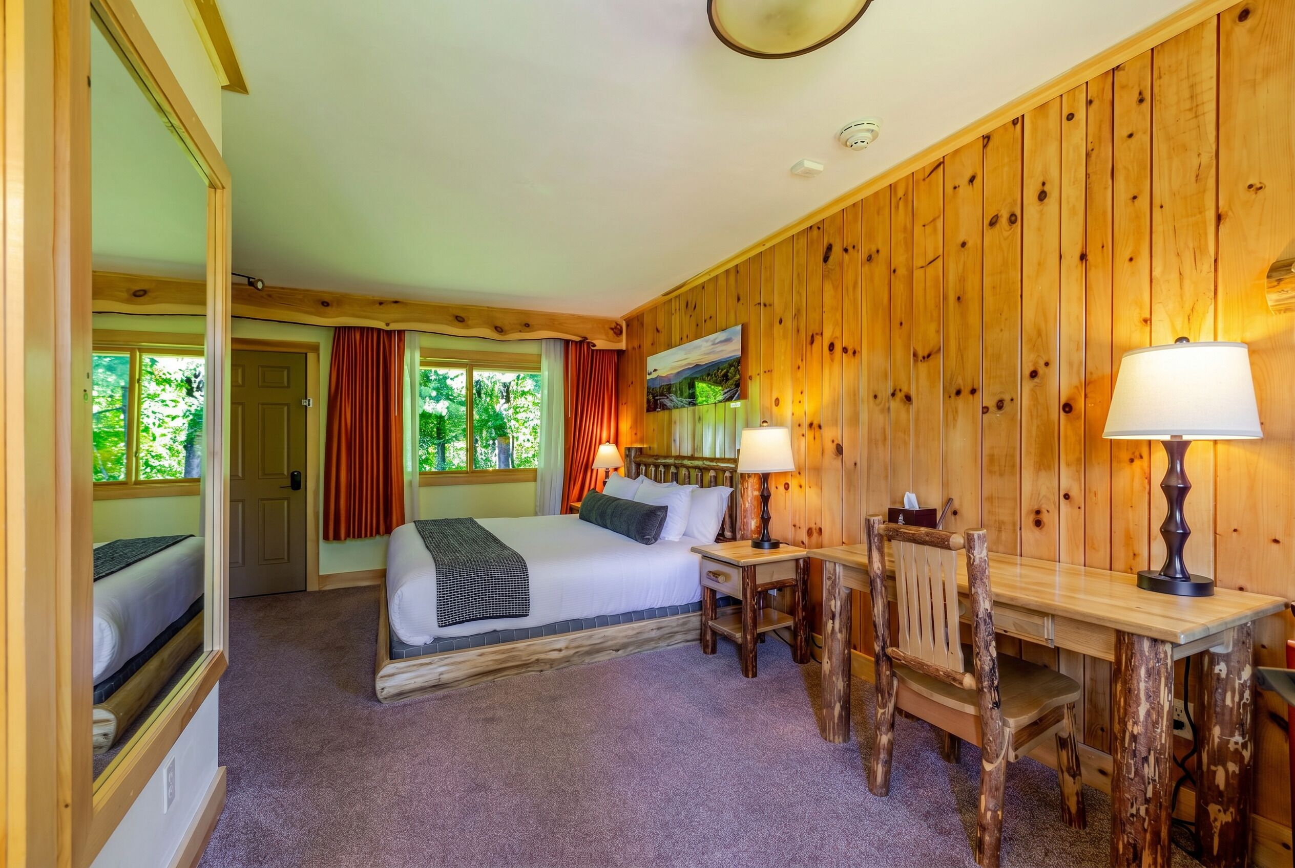 Deluxe King w/ Patio | Egyptian cotton sheets, premium bedding, down duvets, memory-foam beds
