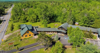 Adirondack Spruce Lodge