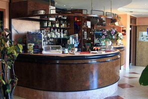 Reception - My Hotel (Rodi Garganico)