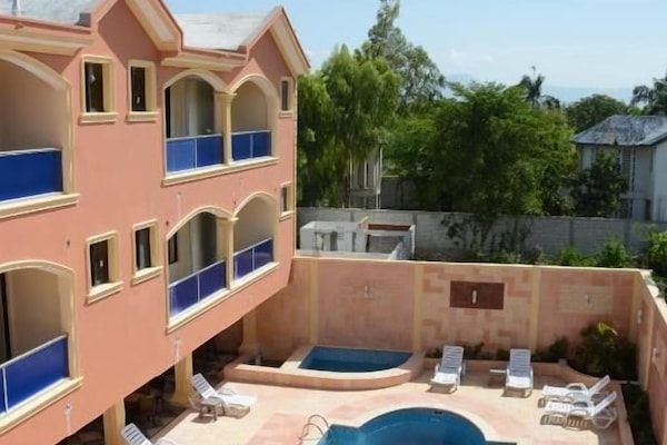 Alberca al aire libre