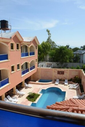 Piscina a l'aire lliure 