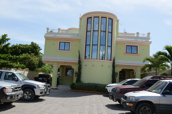 Tabarre's Palace - Port-au-Prince
