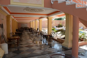 Free daily cooked-to-order breakfast - Tabarre's Palace (Tabarre)