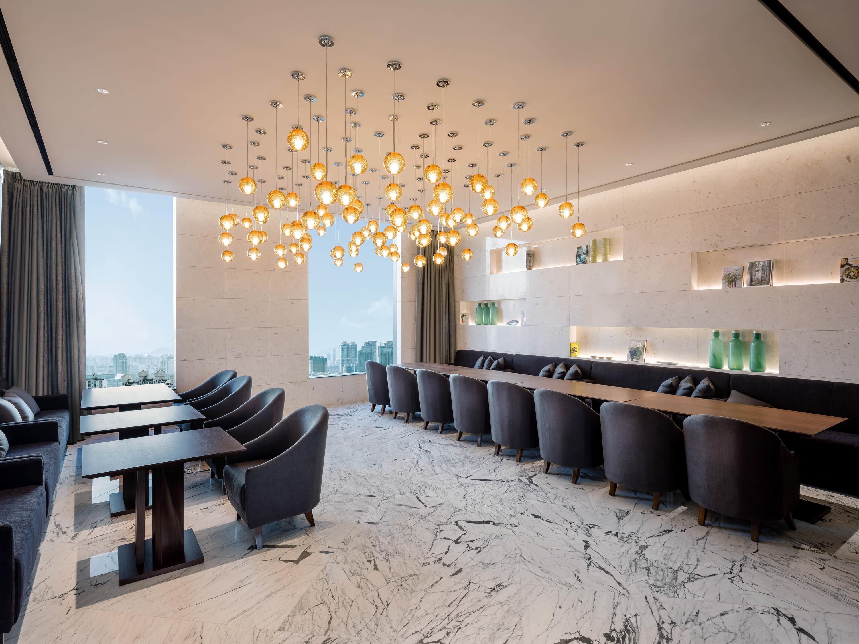 breakfast, lunch and dinner served