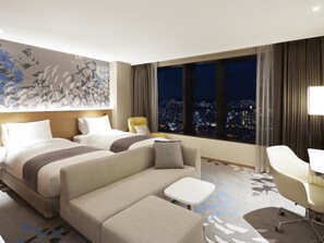 Junior Suite, 2 Twin Beds | Premium bedding, down comforters, in-room safe, individually decorated - Novotel Suites Ambassador Seoul Yongsan - Seoul Dragon City (Seoul)