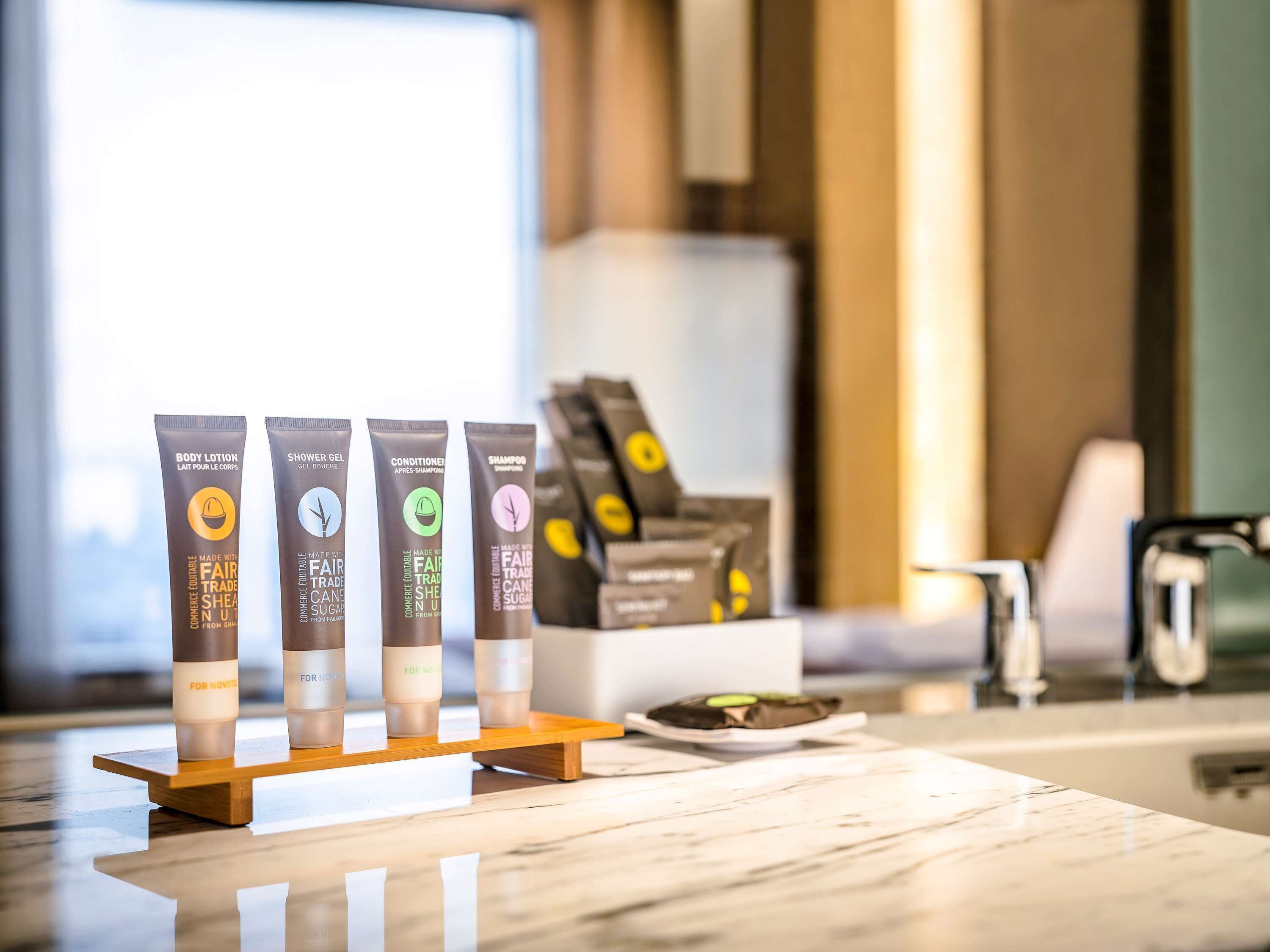 욕실 편의 시설 | 친환경 세면용품, 헤어드라이어, 목욕가운, 슬리퍼