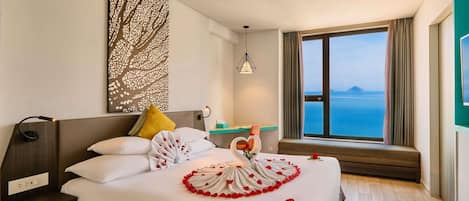 Ropa de cama de alta calidad y minibar
